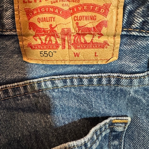 Levi's 550 Relaxed Fit Straight Blue Medium Wash Denim Jeans Mens Sz 44x32 - Picture 3 of 8